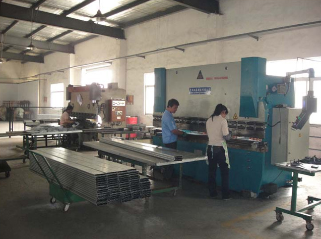 生產(chǎn)一線(xiàn)